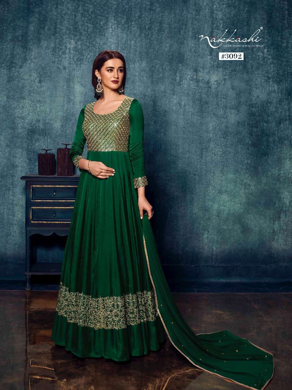 nakkashi breeze 3092 gorgeous look designer gown for women