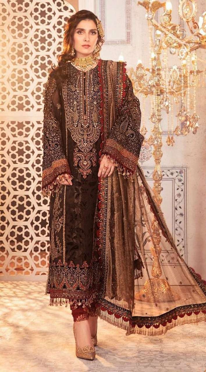 Latest Designer Pakistani suit at Rs.1050/Piece in surat offer by Jenal  Enterprise