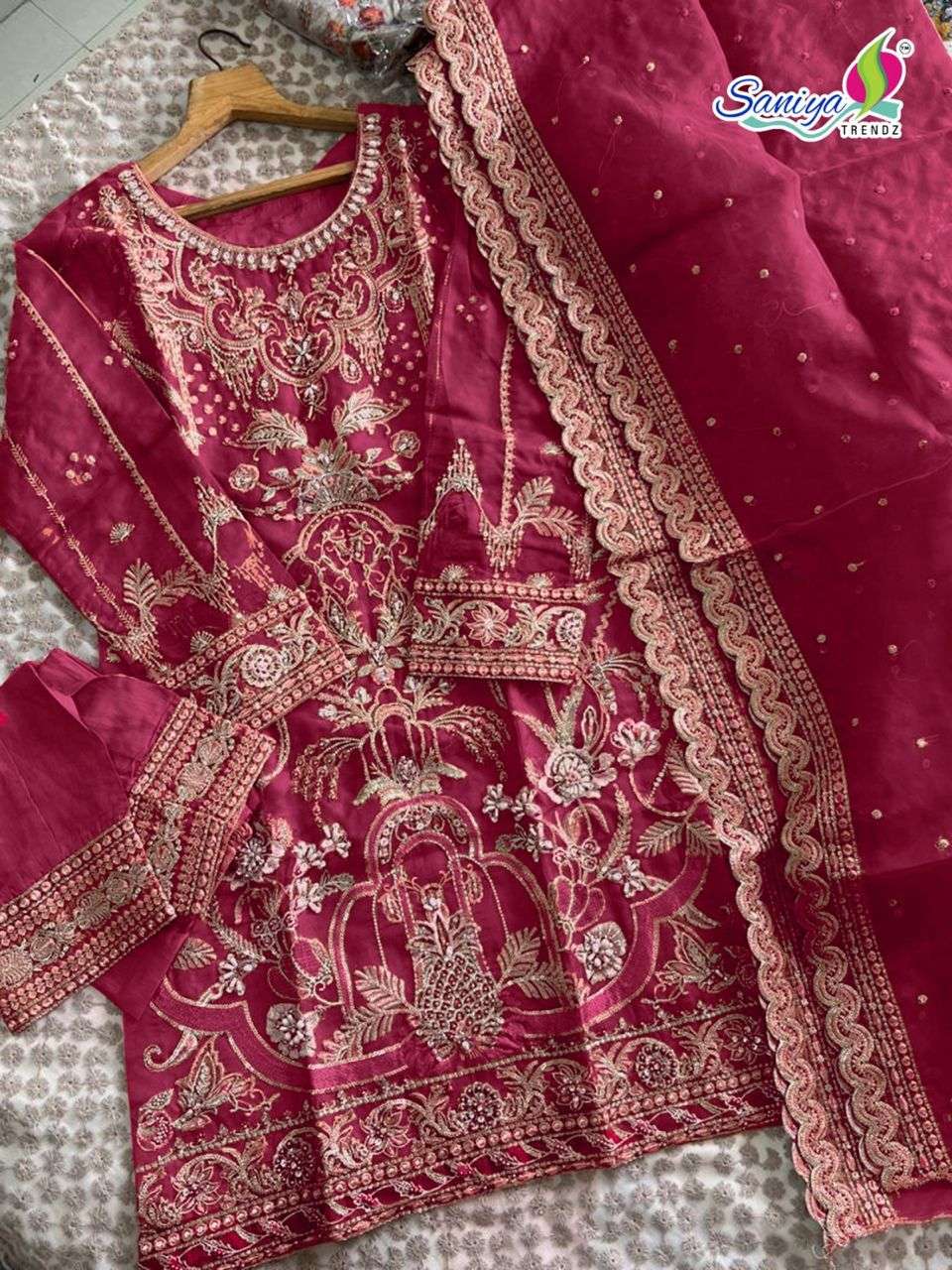 saniya trendz 10010 series stylish designer pakistani salwar kameez latest collection