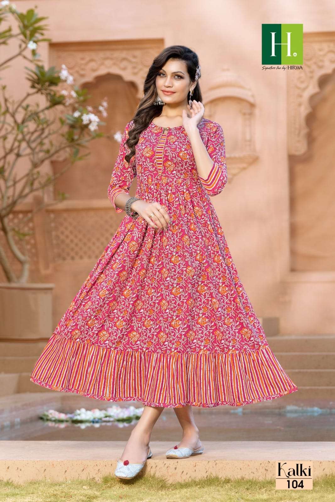 Buy Digital Printed Anarkali Dress With Cups, Indian Flared Long Gown Kurti  With Dupatta, Premium Chiffon Fabric, Party Wear Outfit Women USA Online in  India - Etsy