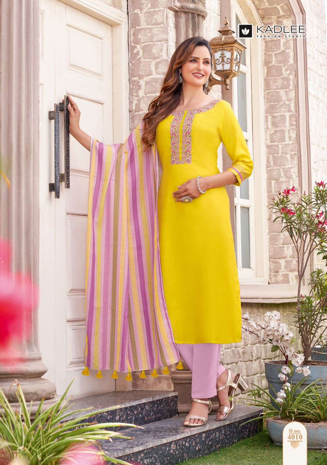 EXCLUSIVE MUSLIN PARTY WEAR long up and down kurti with pant CORD SET –  suitswala