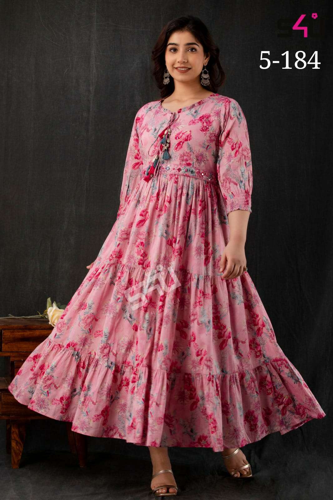Pink Printed Gown Kurti with Saprate Srug Online - dvz0003302