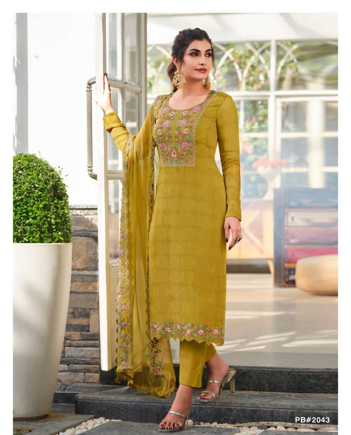 pastel breeze avon trendz 2041-2044 series latest organza embroidered salwar kameez wholesaler 