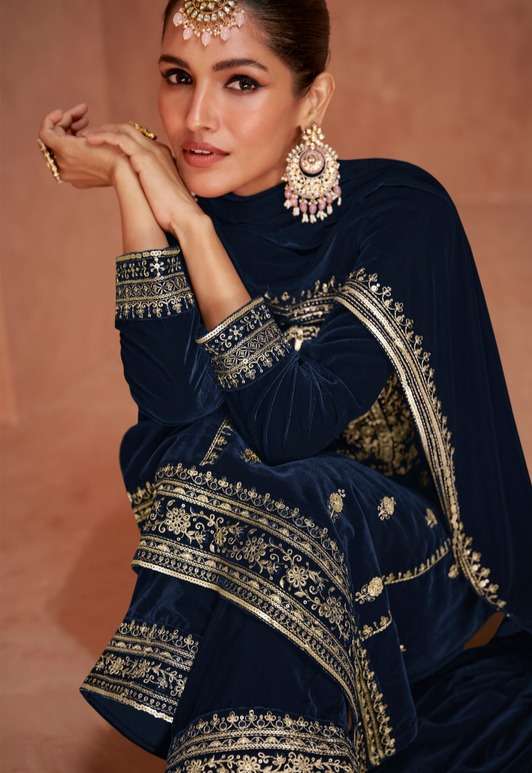 ishika lt nitya 2001-2004 series latest designer pakistani velvet  salwar kameez wholesaler surat gujarat