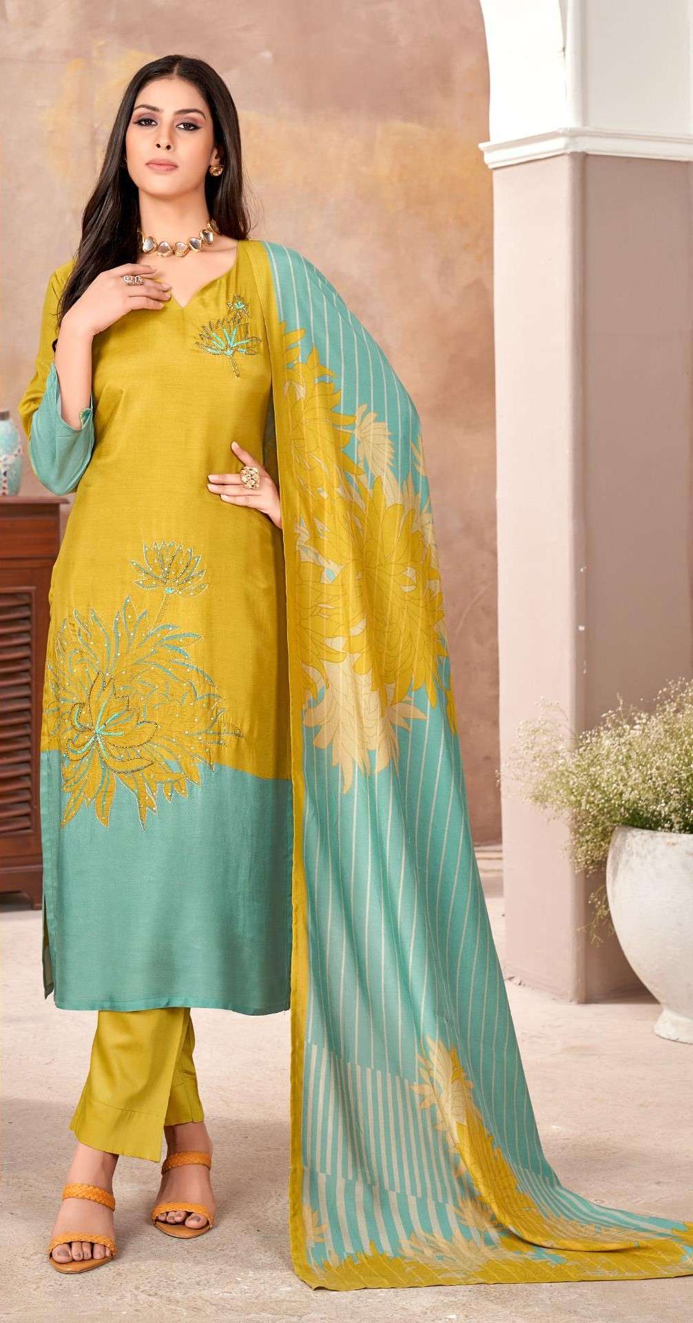 colourx 5100&5101 design trendy designer kurti pant with dupatta combo set to set dealer surat gujarat 