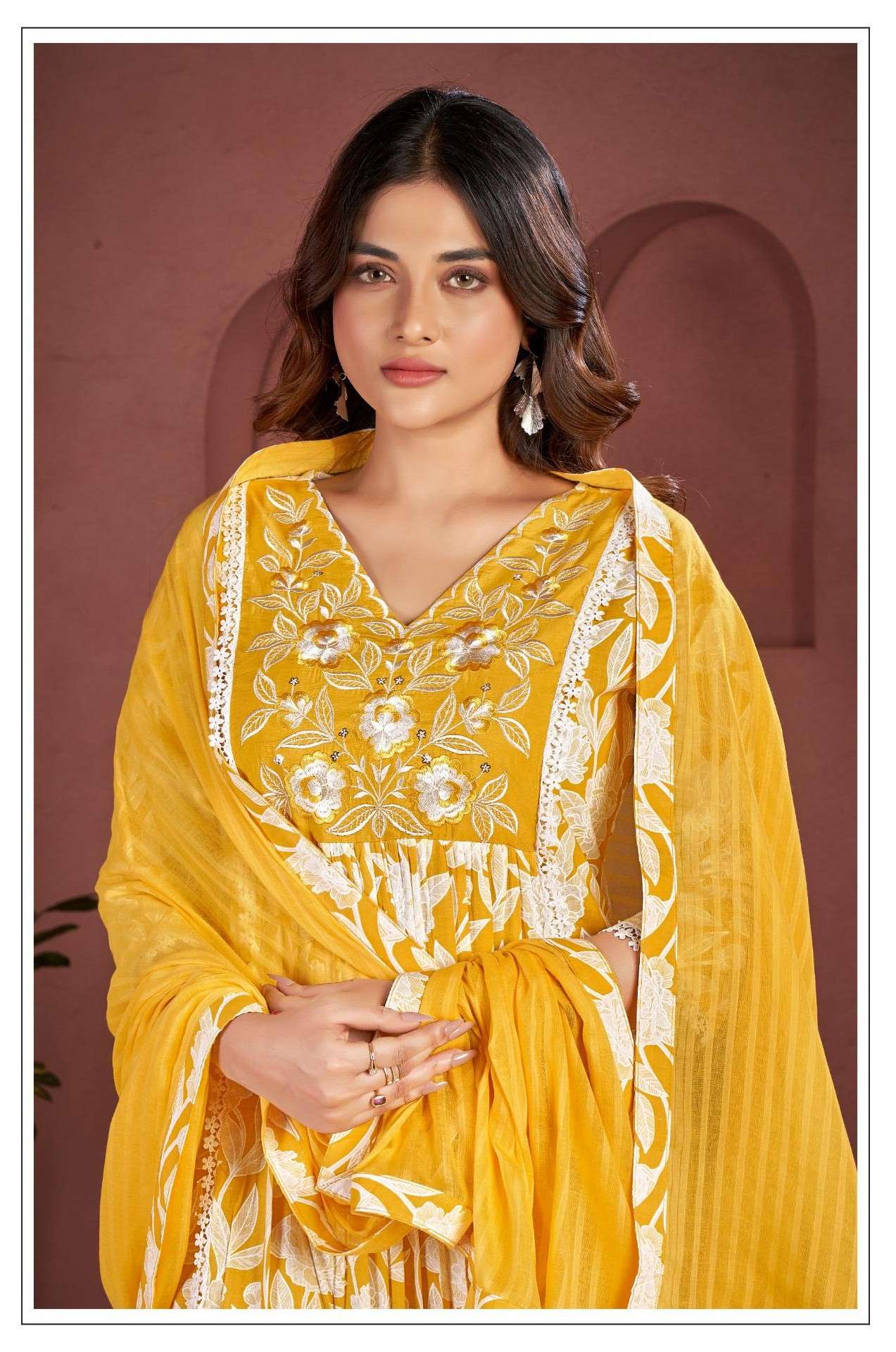 ladies flavour 3246-2347 series latest designer cotton summer wear kurti set online dealer surat