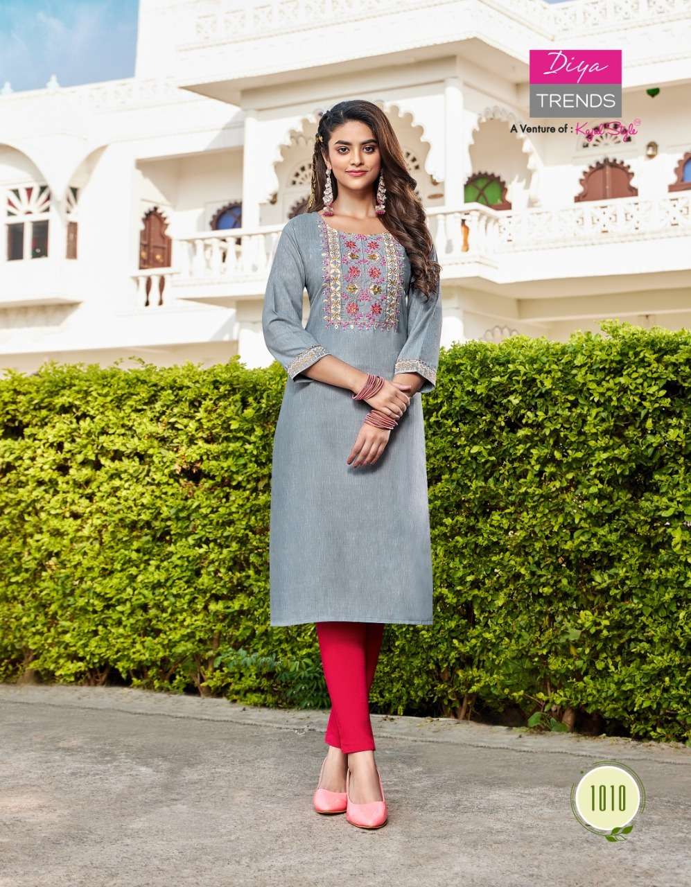 Top 7 Designer Kurti Fashion Trends To Suit All Occasions