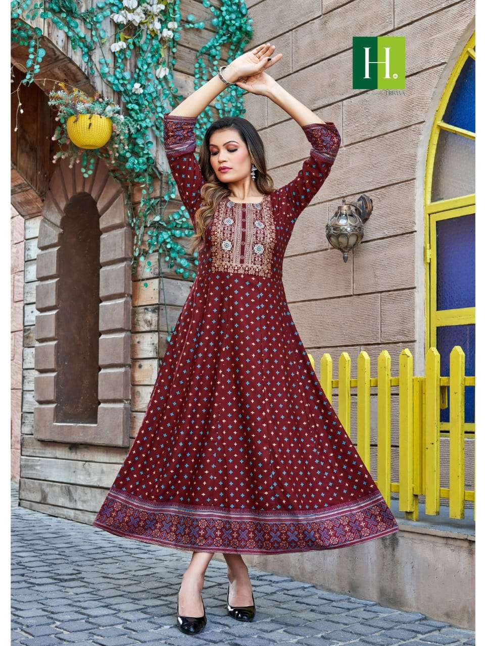 10 Beautiful Long Salwar Suit Designs for Elegant Look