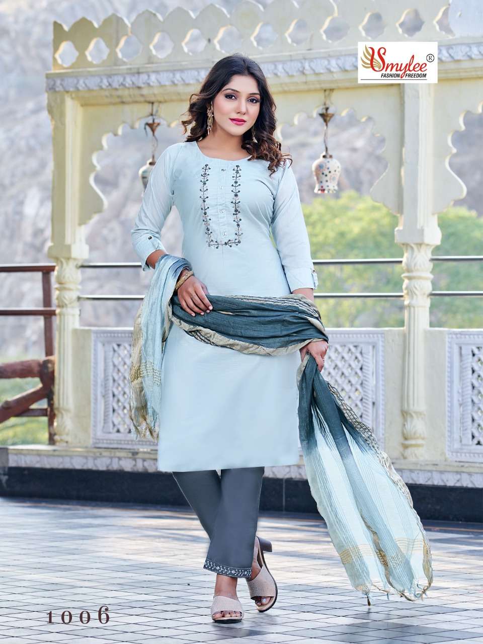 inayat by smylee fashion stylish designer kurtis latest catalogue 