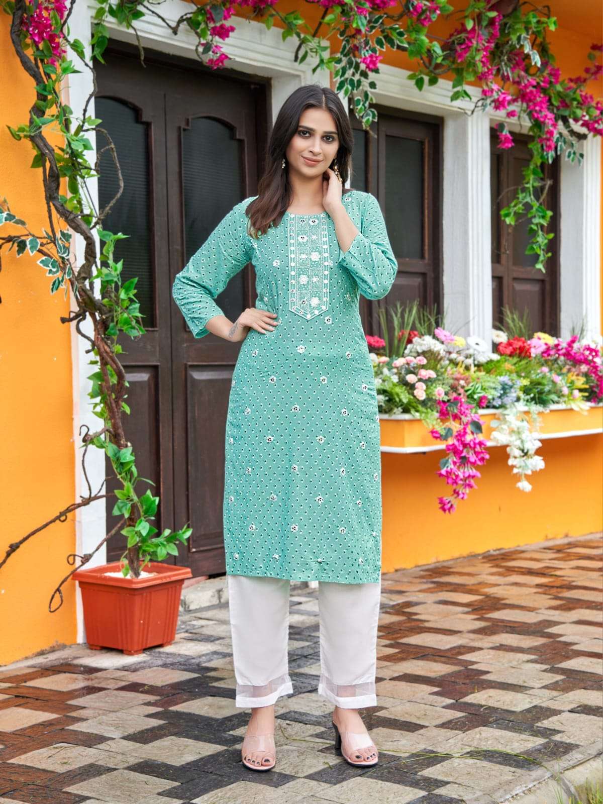 Traditional Designer Women's Kurta / Kurti with Organza Dupatta – Festive  Wear – ekantastudio