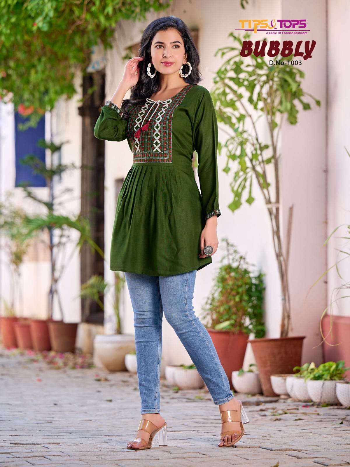 Trendy short tops online