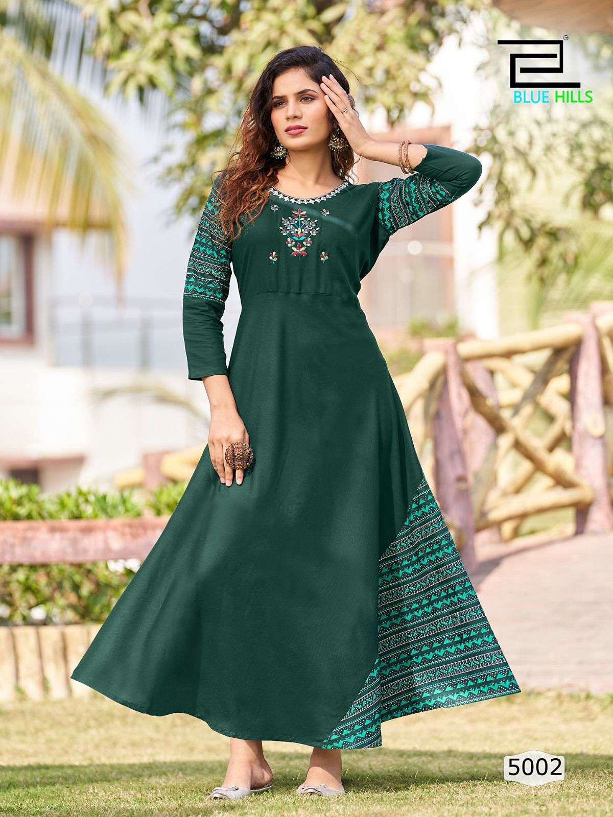 Lahariya gown outlet