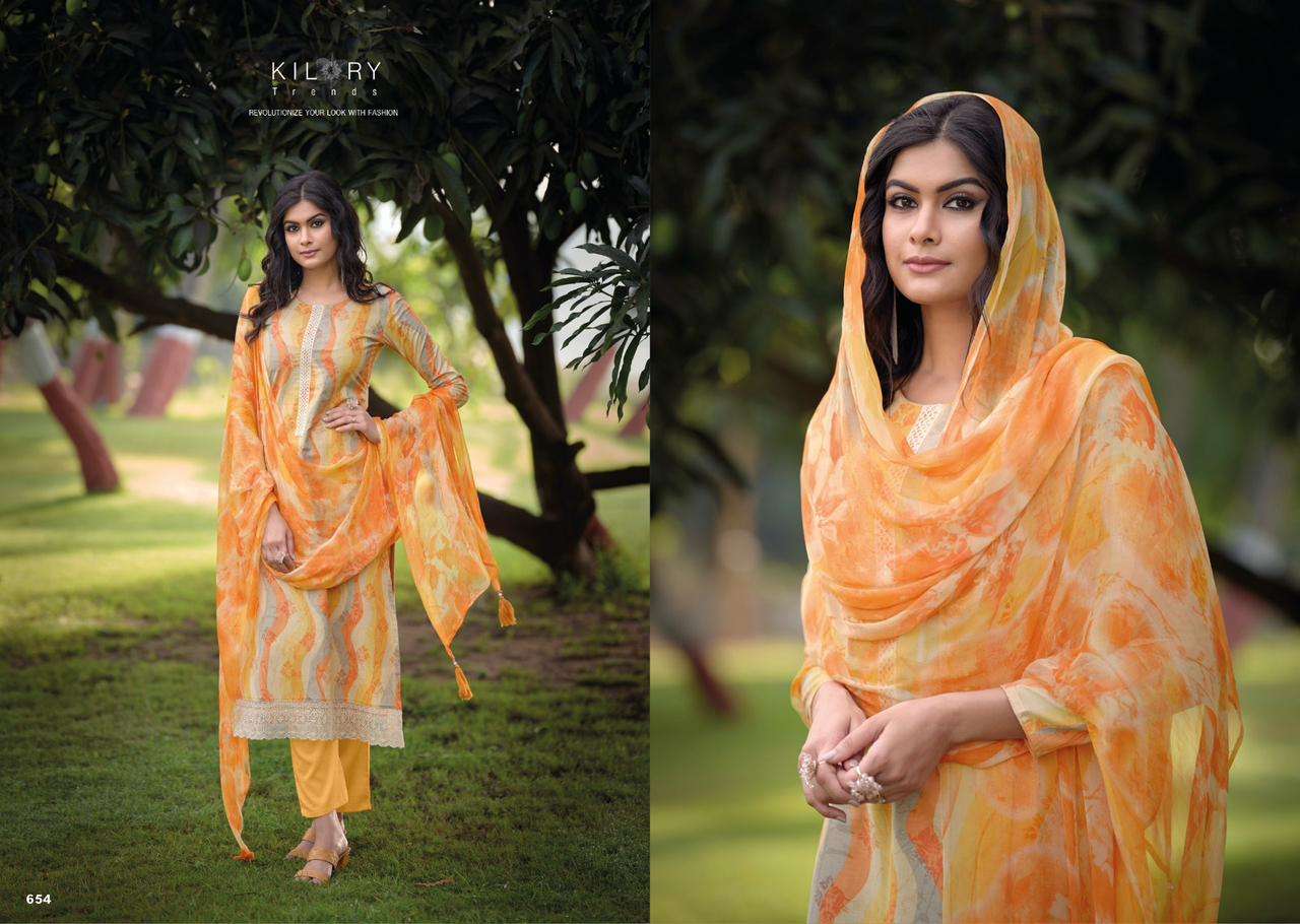 Pin by shruti💫 on Anarkali n salwar suits | Stylish photo pose,  Photography poses women, Girl photo poses