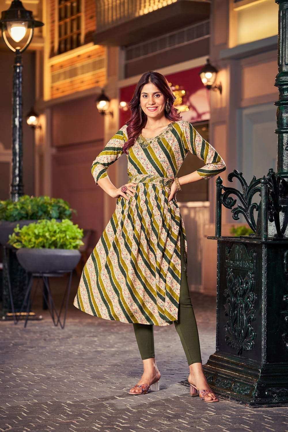 Sridevi deals textiles kurtis