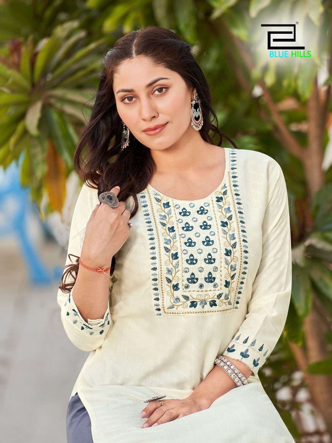 Latest collection of kurtis online