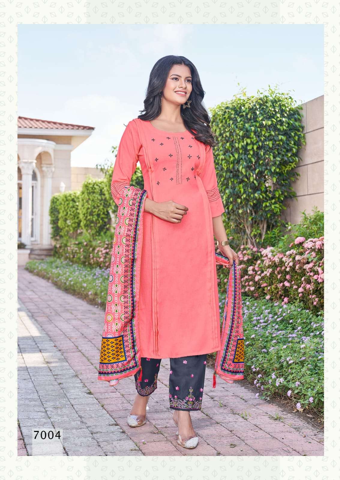 Find Kurti with plazo by Hari Om Fashion near me | Ring Road, Saharadawaja,  Surat, Gujarat | Anar B2B Business App