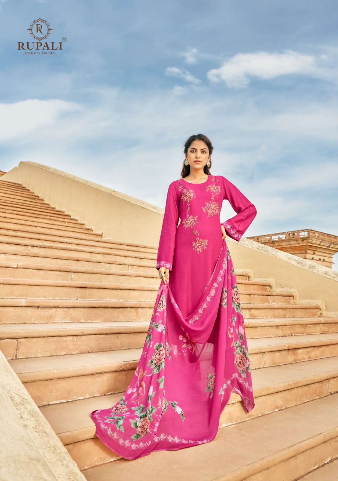 Stylish Indian Maxi Dress with Banarasi Borders | Women's Maxi Dresses –  ekantastudio