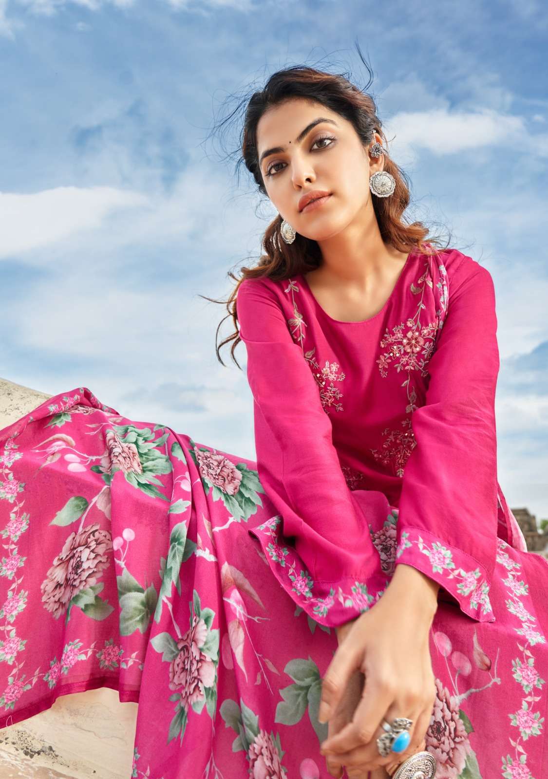 Womens Fashion - Indian Wear - Kurti Set :: SHANKAR MEGA STORE