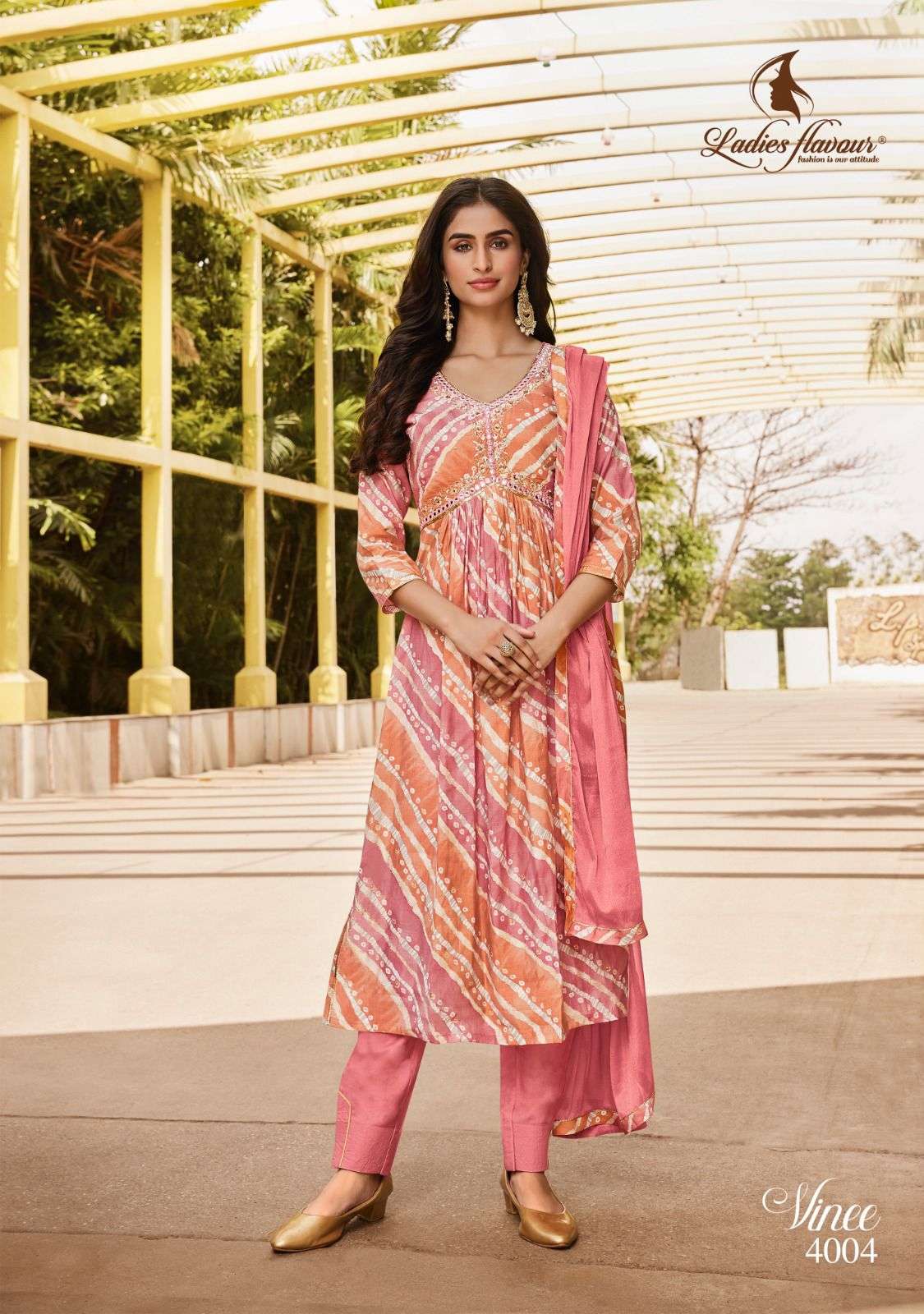 vinee 4001-4004 series by ladies flavour fancy designer kurtis catalogue wholesale price surat