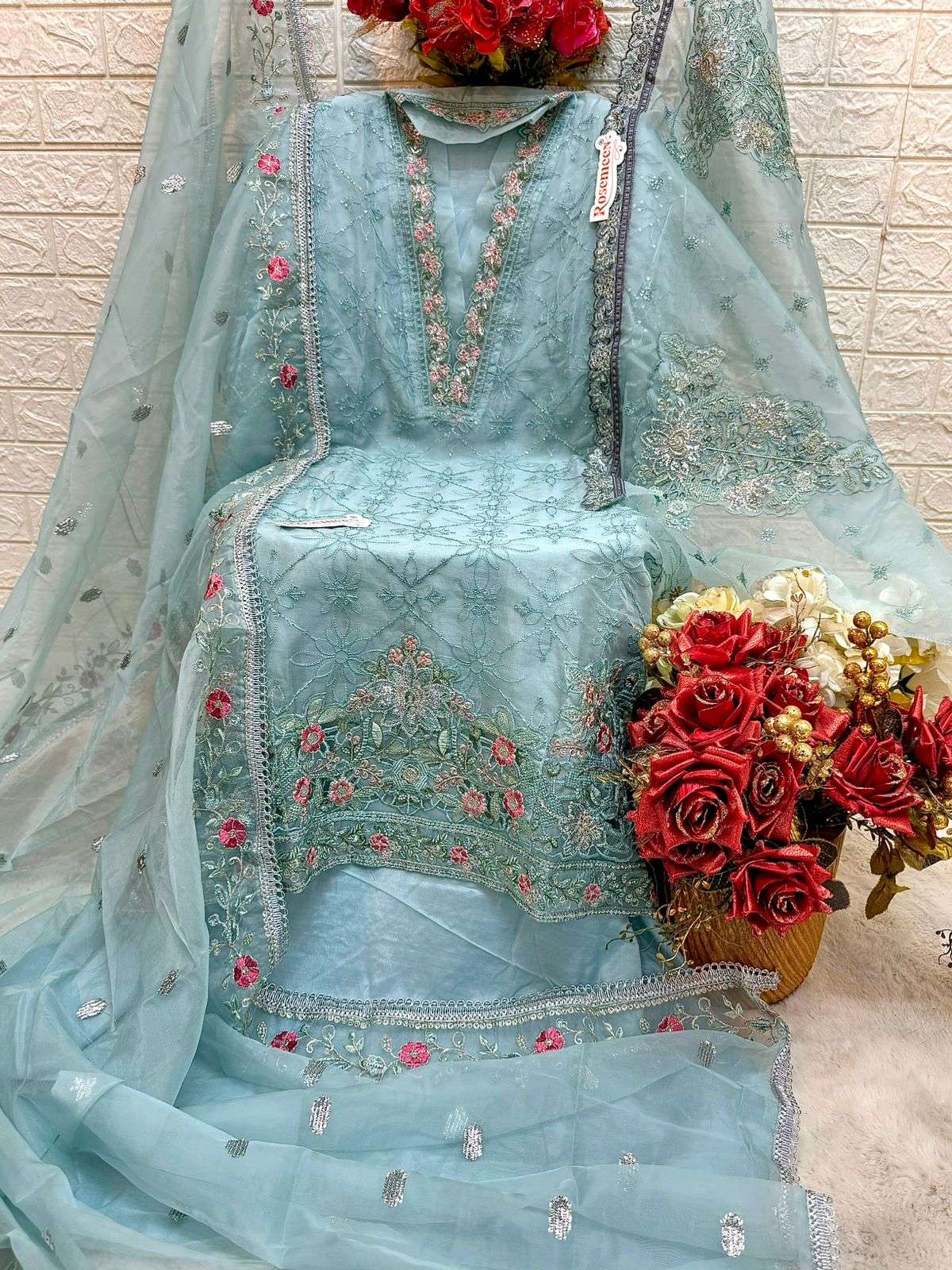 fepic rosemeen 1762 heavy organza designer pakistani salwar kameez catalogue at surat 