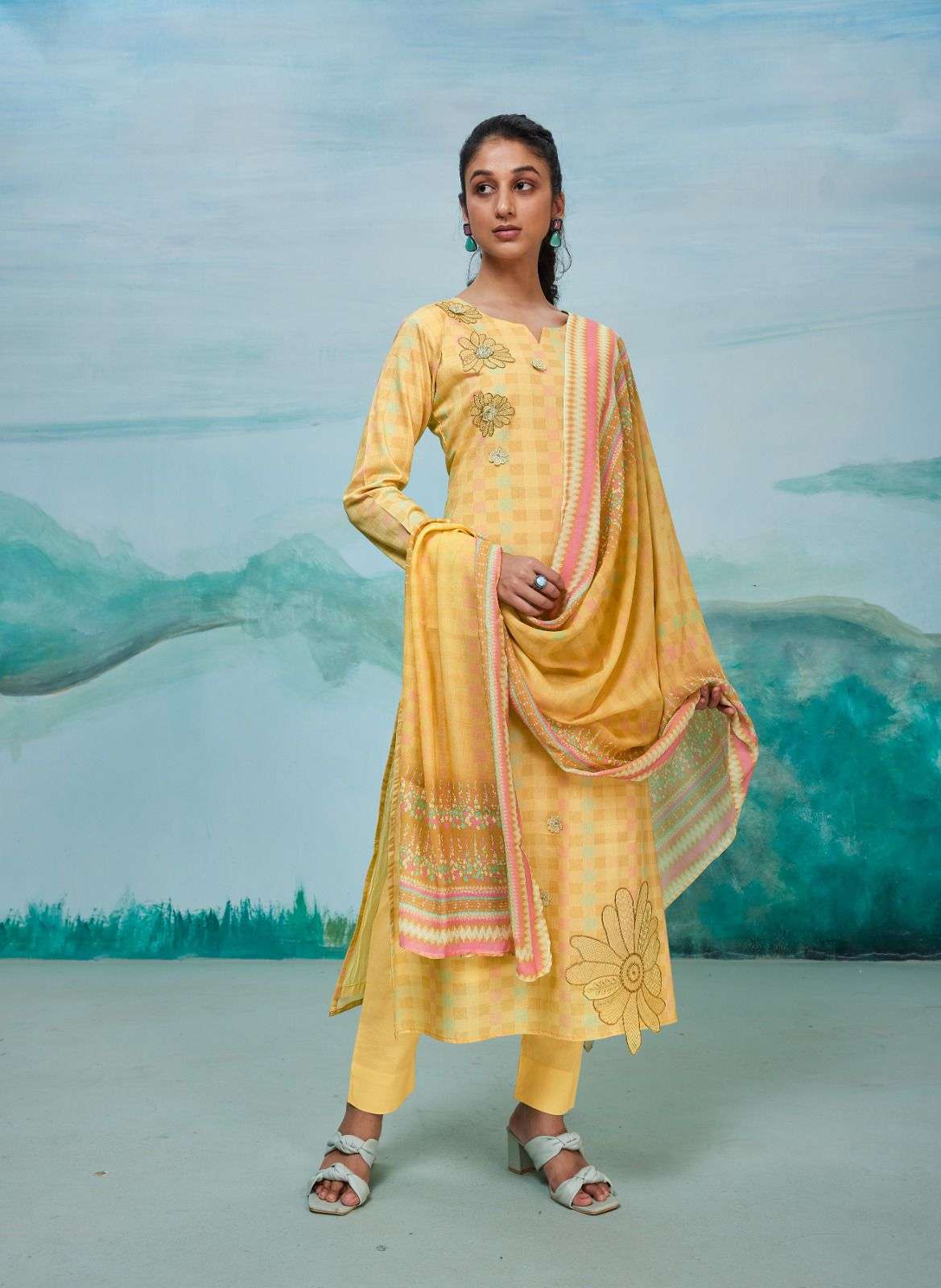 riana by shivaay 15525-15528 series pure lawn cotton salwar kameez catalogue online best rate surat