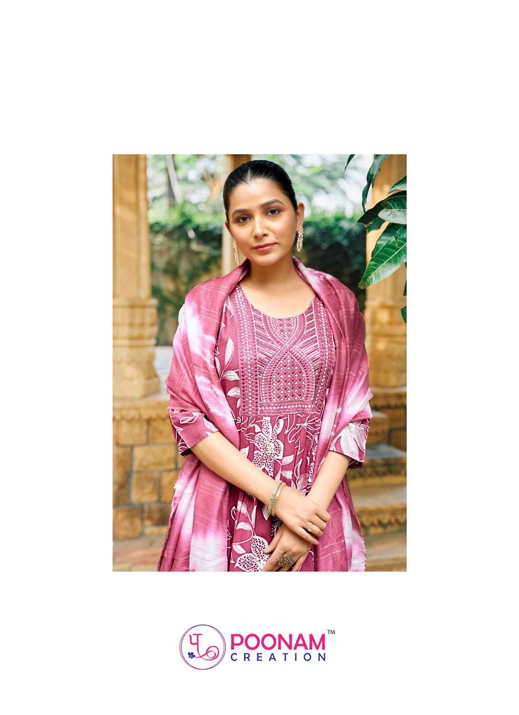 poonam creation sara-vol-4-4001-4008 series heavy rayon printed kurtis catalogue wholesale market surat 