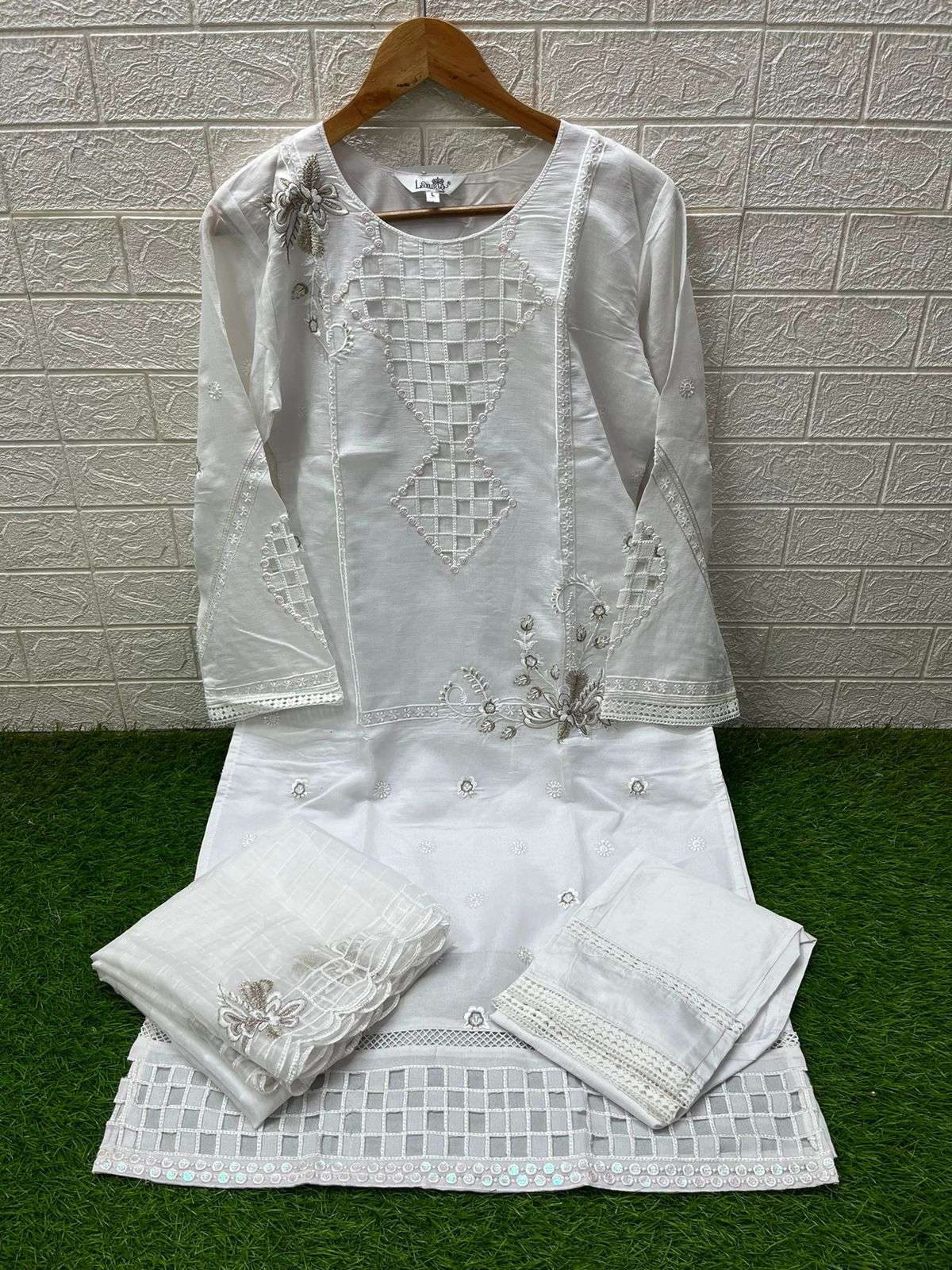 laxuria trendz 1554 colors vichitra simmer designer readymade kurti wholesale price surat